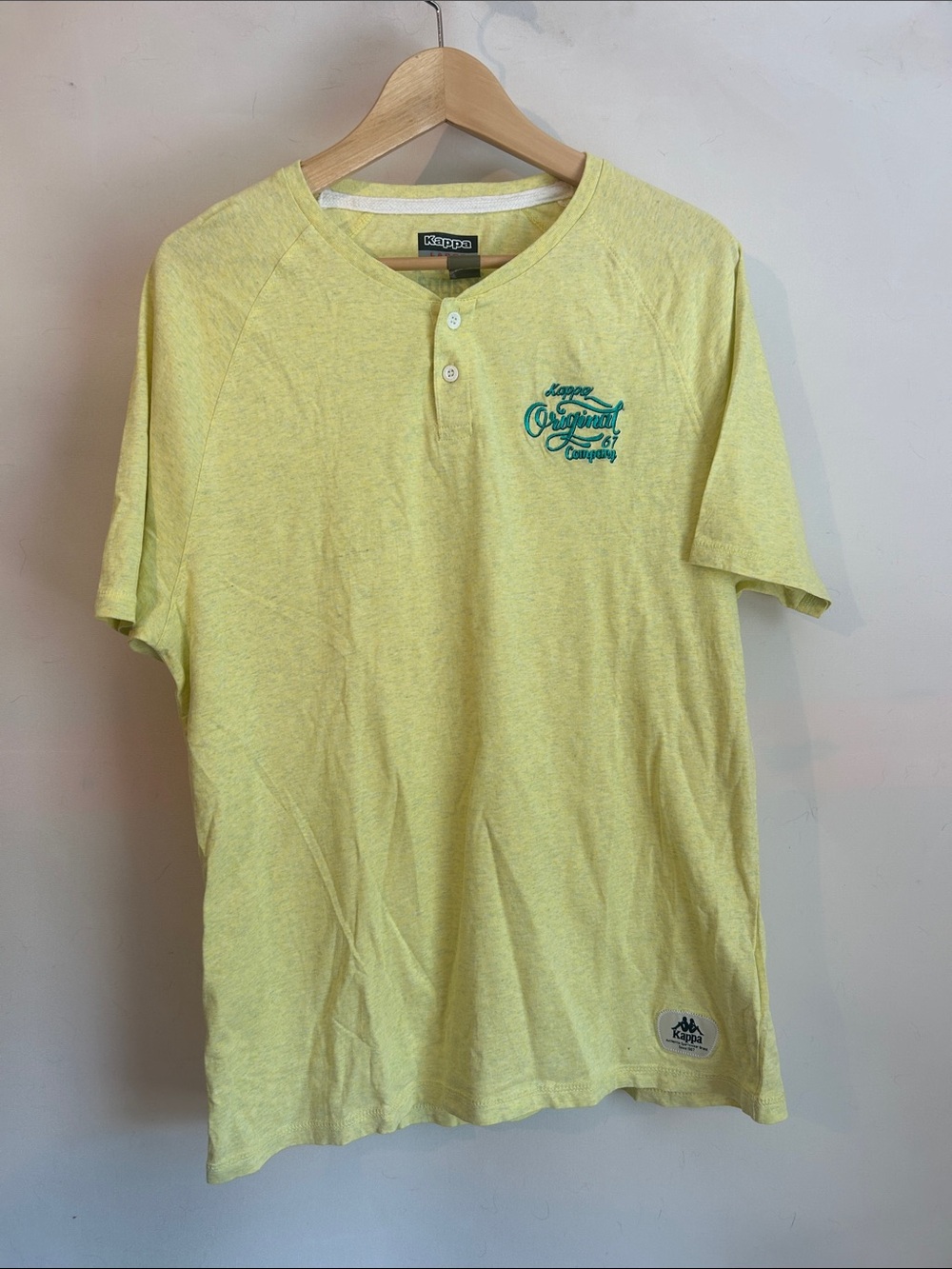 Kappa Men's Light Yellow Henley size large